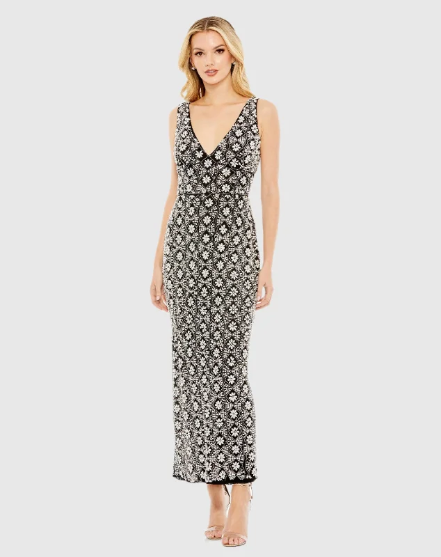 Limited Time Black Fully Beaded Sleeveless Column Dress