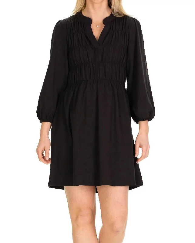 Deal Dash Hyacinth Dress In Black
