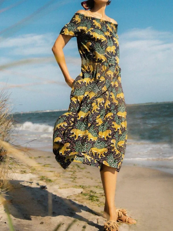 Epic Deals Momposina Dress In Black Tiger