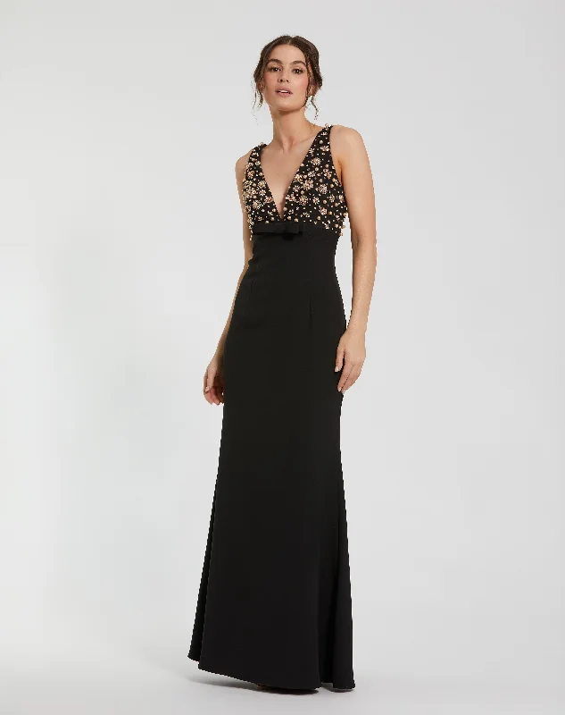 Extra Savings Black Crepe Sleeveless Beaded V Neck Gown With Bow
