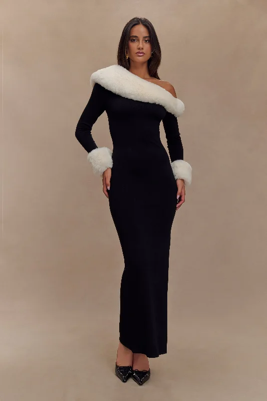 Super Deal Karleigh Faux Fur Knit Maxi Dress - Black/White