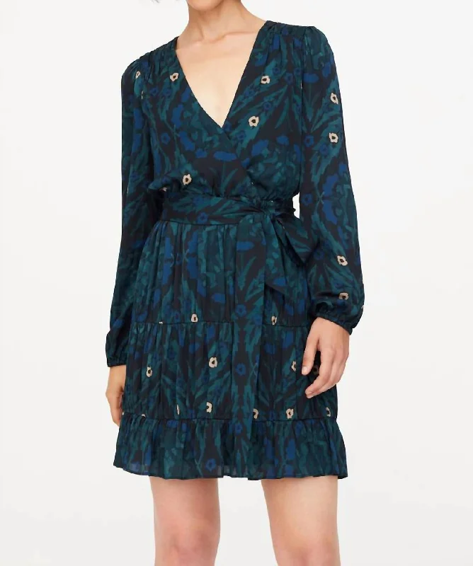 Major Savings Mila Dress In Midnight Trellis