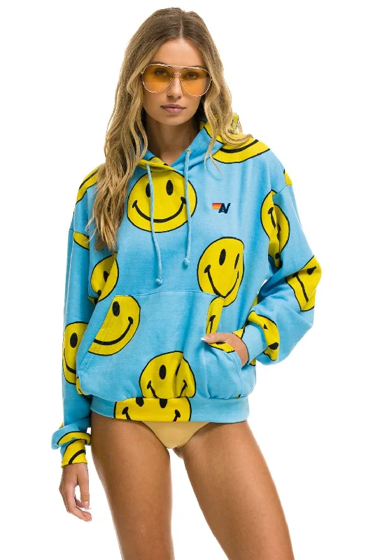 Act Fast SMILEY REPEAT RELAXED PULLOVER HOODIE - SKY
