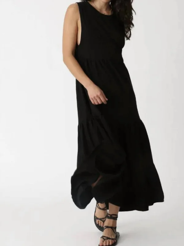 Super Deal Paloma Dress-Black