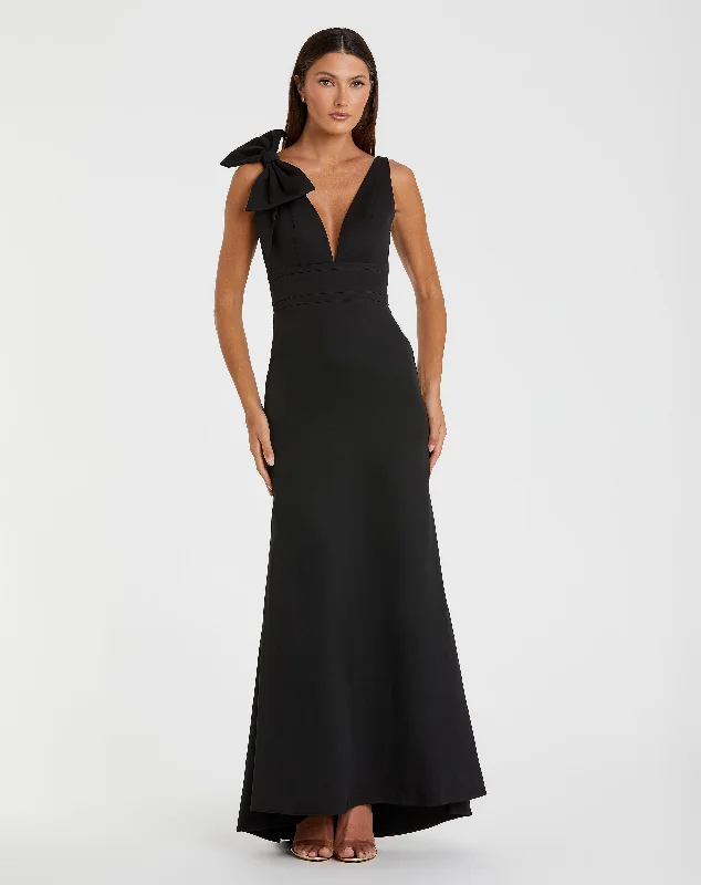 Special Offer Black Sleeveless V Neck Bow Detail Mermaid Gown