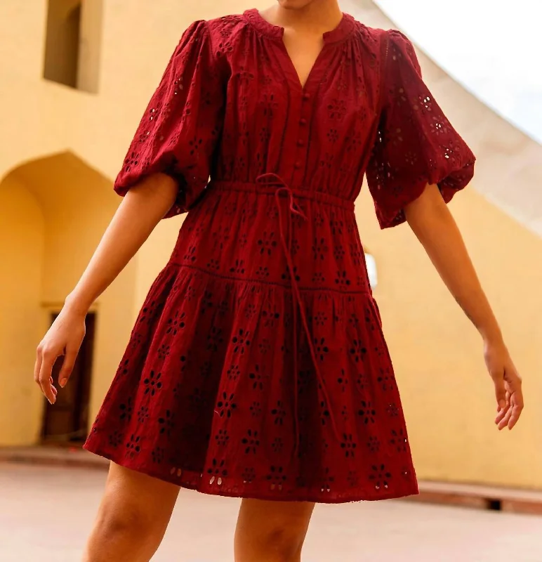 Huge Discounts Vanessa Dress In Embroidered Lace Burgundy