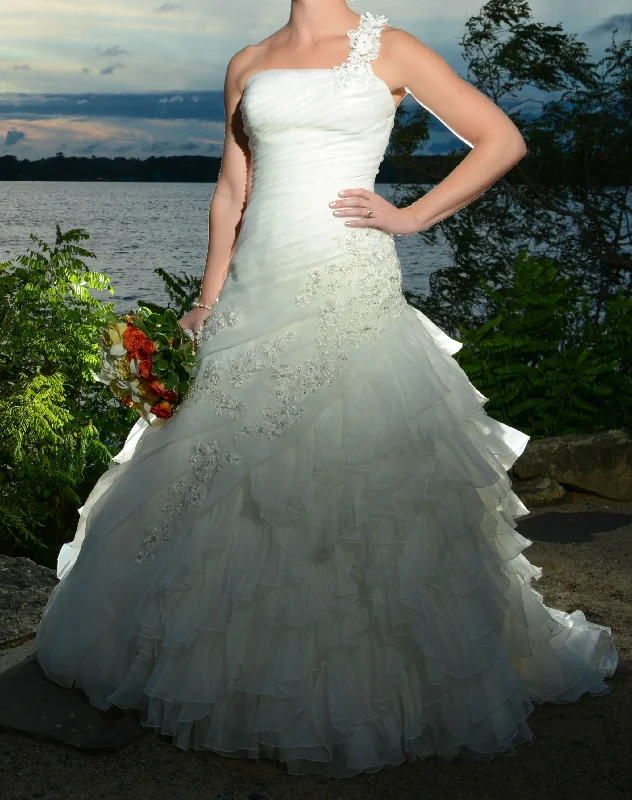 Super Bargain Other Karelina Sposa / S12-C7850