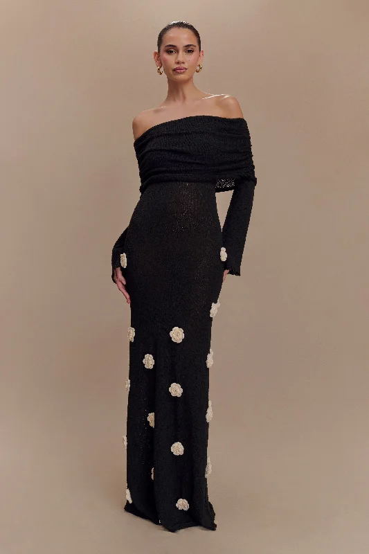 Extra Savings Kiki Off Shoulder Knit Rose Maxi Dress - Black/White