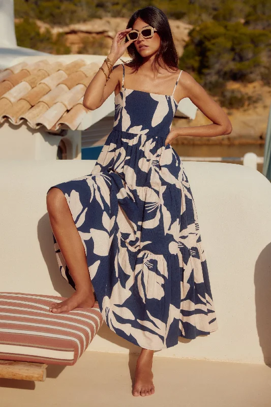 Deal Dash Mila Dress In Lake Como