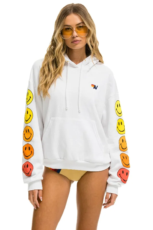 Weekend Deal SMILEY SUNSET RELAXED PULLOVER HOODIE - WHITE